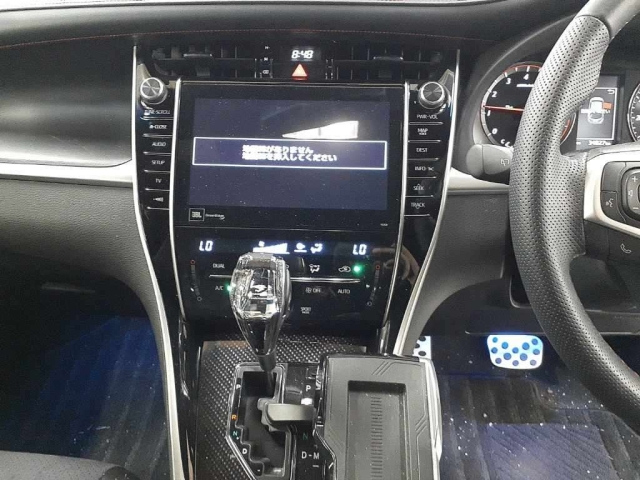 TOYOTA HARRIER 2017