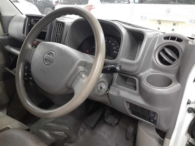 NISSAN CLIPPER VAN 2018