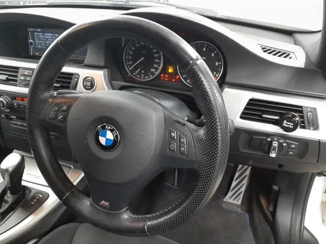 BMW 3 SERIES 2010