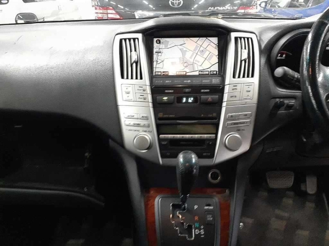 TOYOTA HARRIER 2008