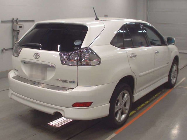 TOYOTA HARRIER 2010