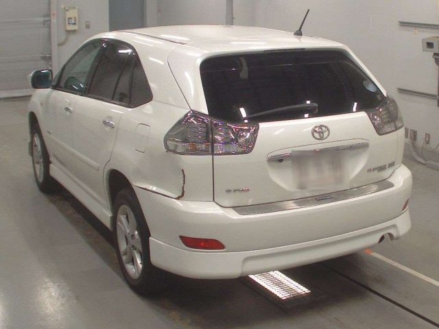 TOYOTA HARRIER 2010
