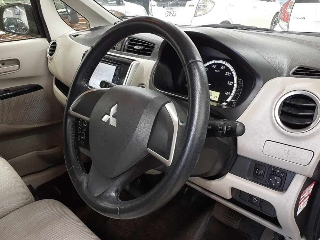 MITSUBISHI EK WAGON 2013