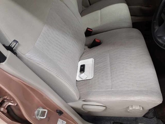 MITSUBISHI EK WAGON 2013