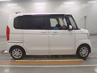HONDA N BOX 2021