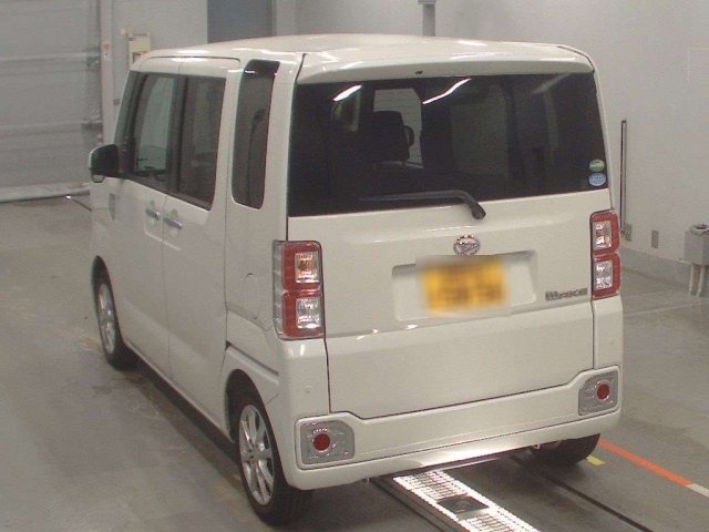 DAIHATSU WAKE 2018