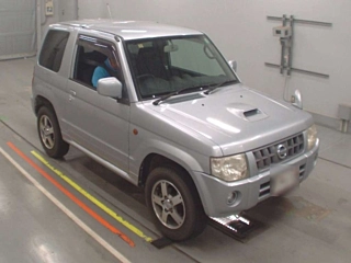 NISSAN KIX 2009