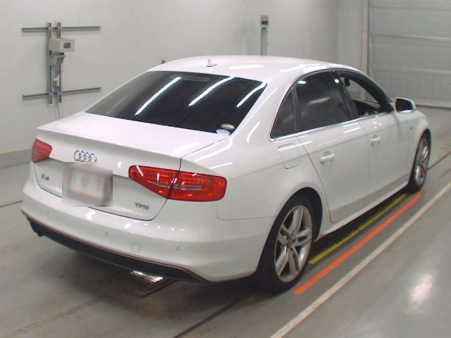 AUDI A4 2014