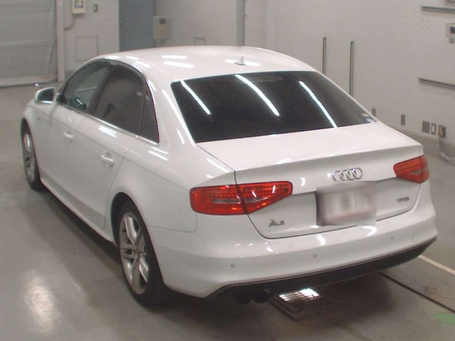 AUDI A4 2014