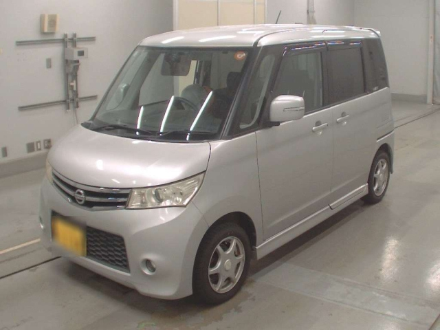 NISSAN ROOX 2012