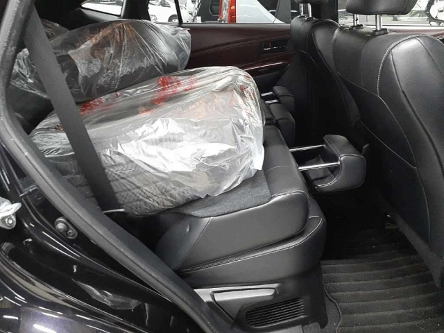 TOYOTA HARRIER 2014