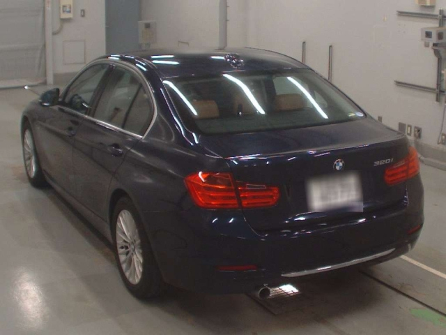 BMW 3 SERIES 2013