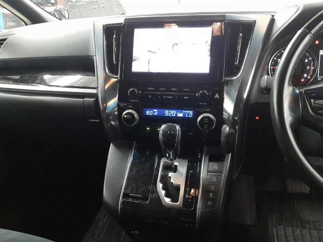 TOYOTA VELLFIRE 2020