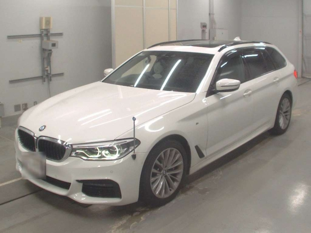 BMW 5 SERIES 2019