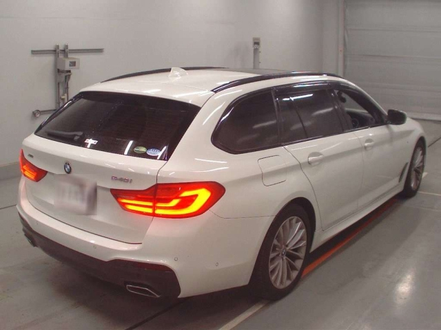 BMW 5 SERIES 2019