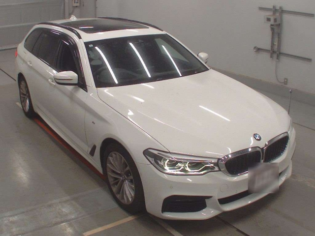 BMW 5 SERIES 2019