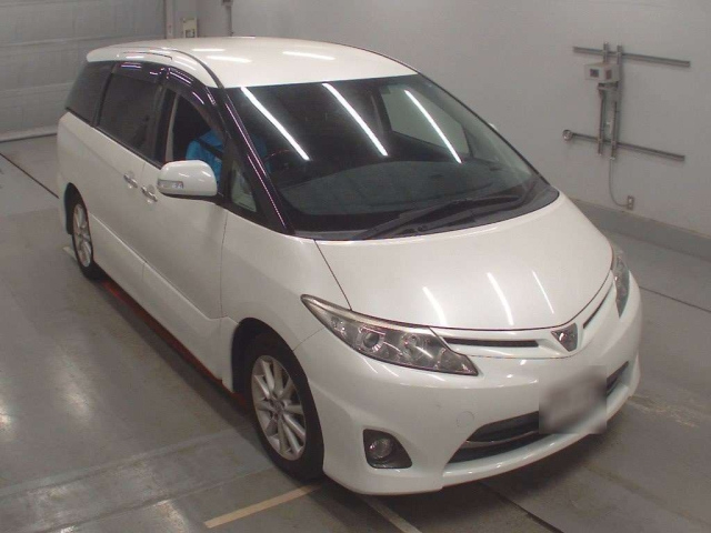TOYOTA ESTIMA 2011