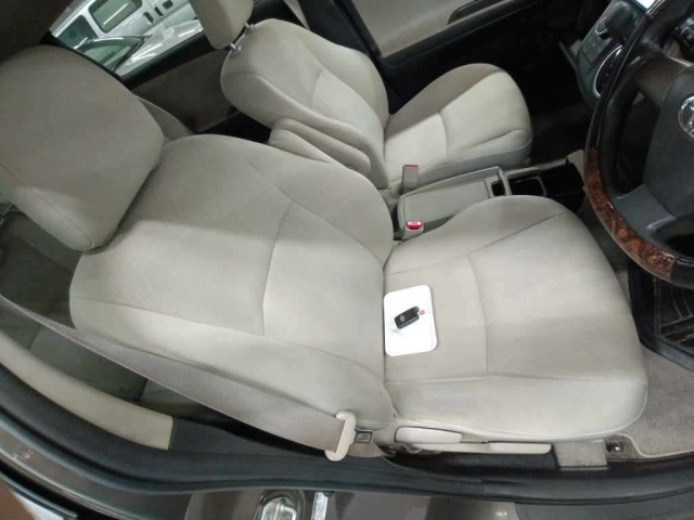 TOYOTA WISH 2009