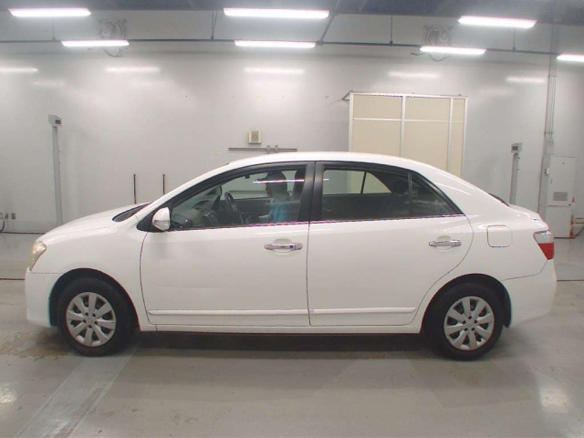 TOYOTA PREMIO 2009