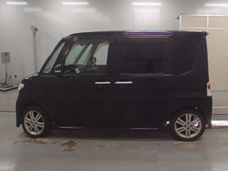 DAIHATSU TANTO 2009