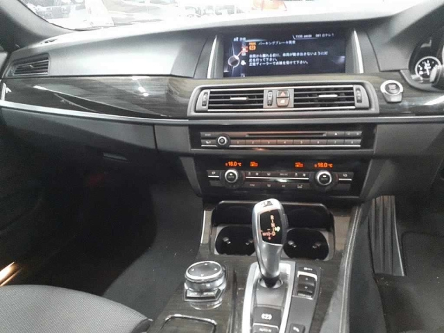 BMW 5 SERIES 2016