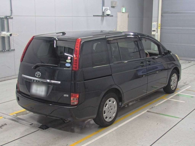 TOYOTA ISIS 2010