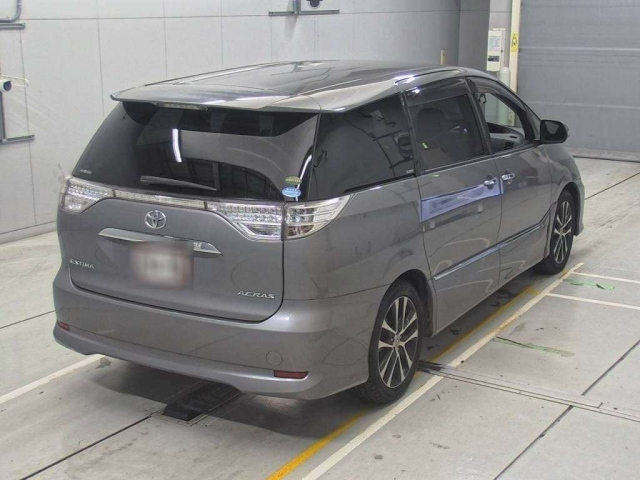 TOYOTA ESTIMA 2015
