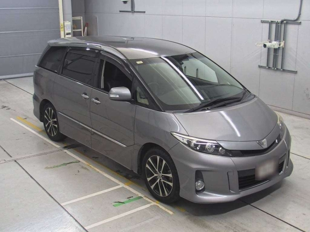 TOYOTA ESTIMA 2015