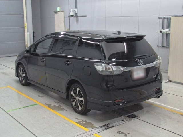 TOYOTA WISH 2012