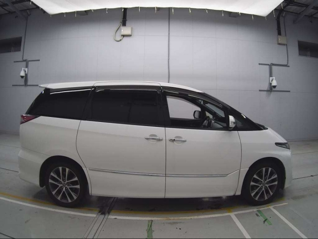 TOYOTA ESTIMA 2018