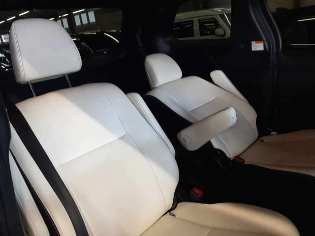 TOYOTA ESTIMA 2018