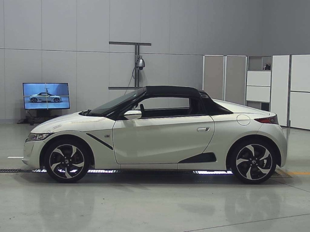 HONDA S660 2015