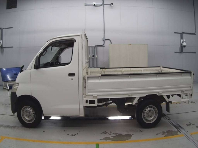 TOYOTA TOWN ACE TRUCK 2016