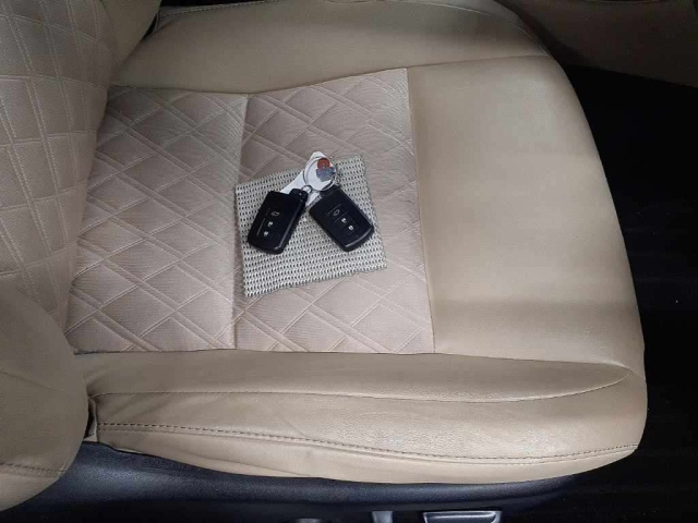 TOYOTA HARRIER 2014