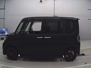 DAIHATSU TANTO 2019