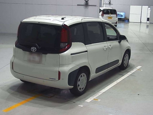 TOYOTA SIENTA 2023