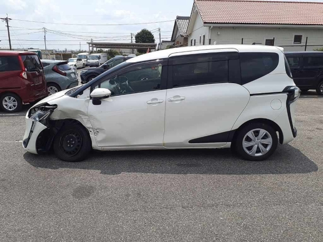TOYOTA SIENTA 2020