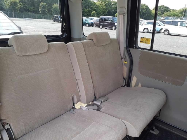 DAIHATSU ATRAI WAGON 2010