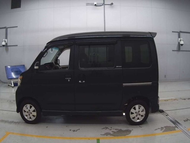 DAIHATSU ATRAI WAGON 2010