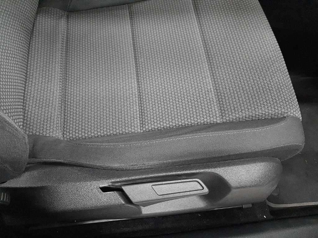 VOLKSWAGEN GOLF 2011