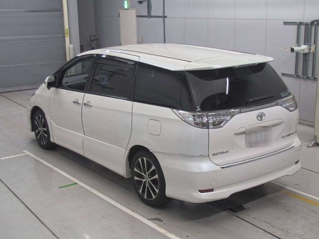 TOYOTA ESTIMA 2012