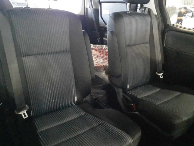 TOYOTA NOAH 2014