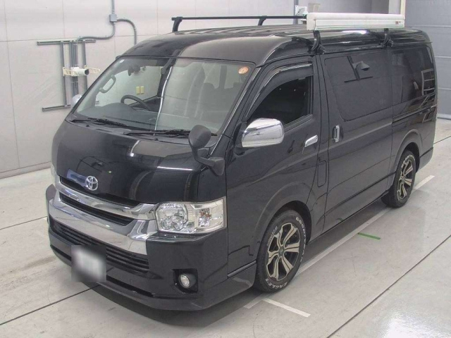 TOYOTA HIACE 2016