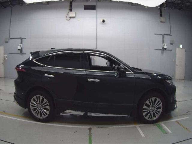 TOYOTA HARRIER 2020