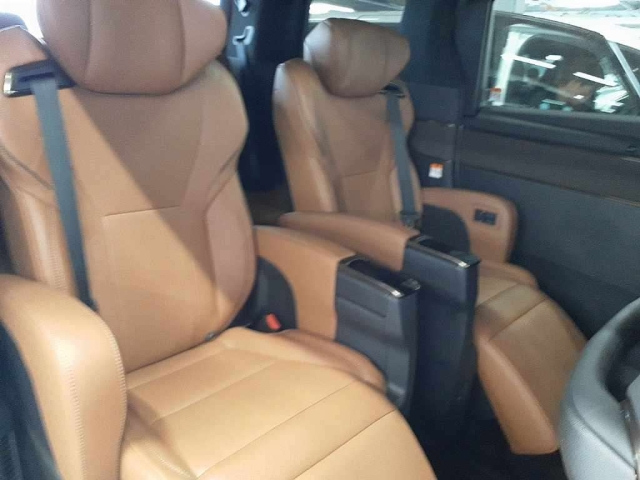 TOYOTA VELLFIRE 2023