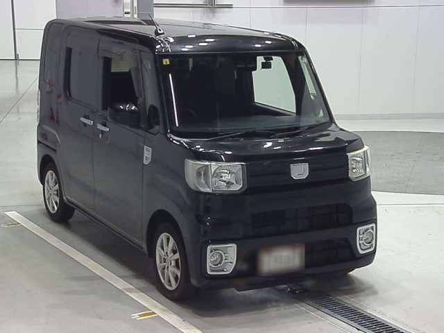 DAIHATSU WAKE 2018