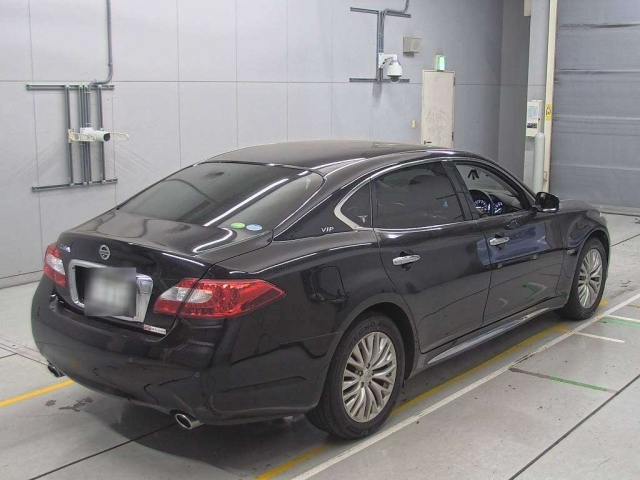 NISSAN CIMA 2017