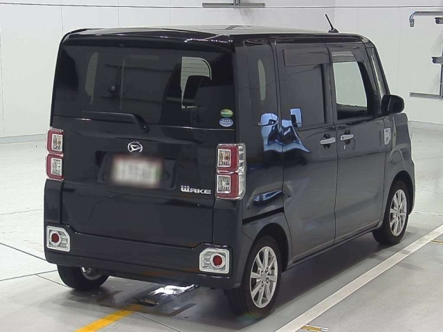 DAIHATSU WAKE 2018