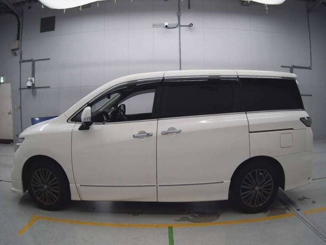 NISSAN ELGRAND 2016
