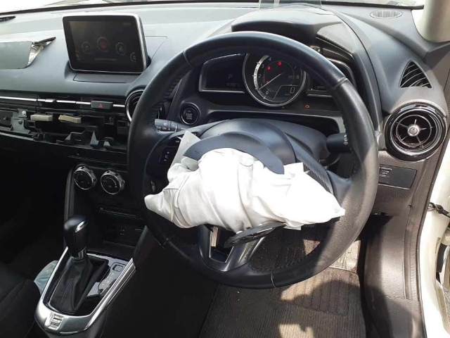 MAZDA DEMIO 2016